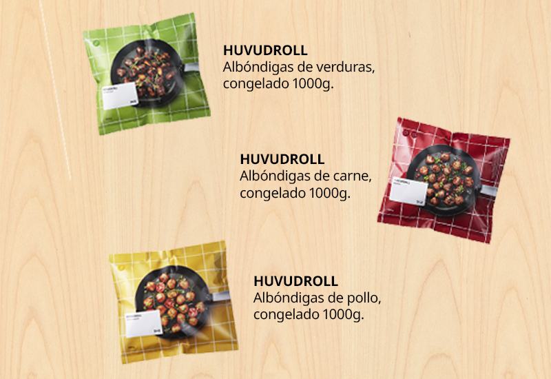Paquetes de albóndigas HUVUDROLL de verduras, carne y pollo sobre fondo de madera.