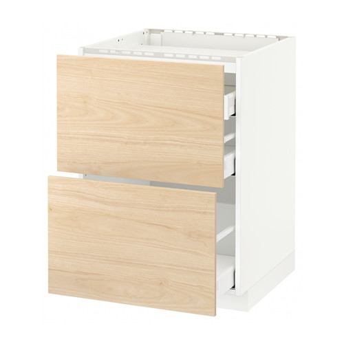 Esta imagen es un mueble de cocina METOD de ikea con cajones de madera de fresno claro. Dispone de tres cajones extraíbles, pensados para facilitar el acceso.