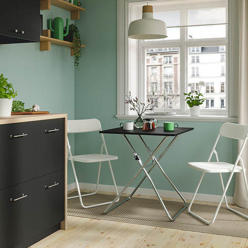 GUNDE / VIHALS, table and 2 folding chairs. 2 of 9 open dialog