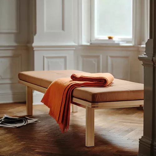 IKEA Puerto Rico - STOCKHOLM 2025 bench with pad