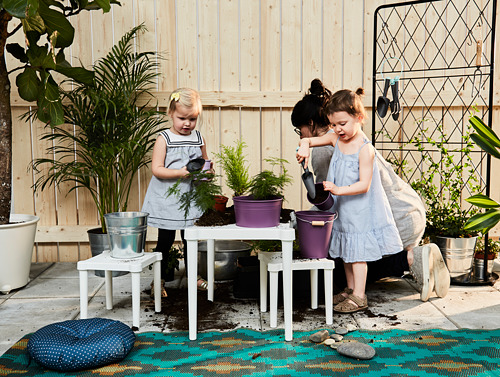 UTTER, children's stool 3 of 7 open dialog
