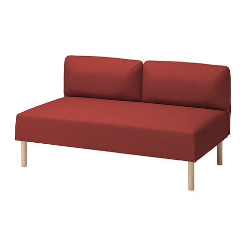 Esta imagen es el sofá modular LILLEHEM en color rojo óxido, con un diseño moderno y de líneas limpias, sostenido por patas de madera.