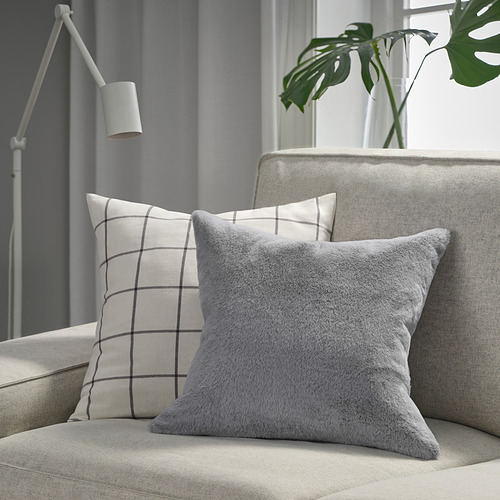 ULLGRIMMIA almohada sobre sofá, gris, estampado de rejilla afelpada, poliéster reciclado grande y suave.