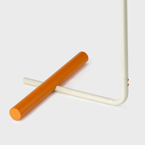 La imagen muestra un tubo de metal blanco con un tapón cilíndrico naranja adjunto, lo que demuestra una construcción robusta y un contraste de color vibrante.