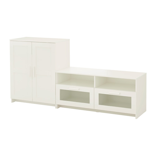 Mueble y mueble de TV blanco BRIMNES, acabado brillante, estanterías ajustables, puertas de cristal, diseño elegante.