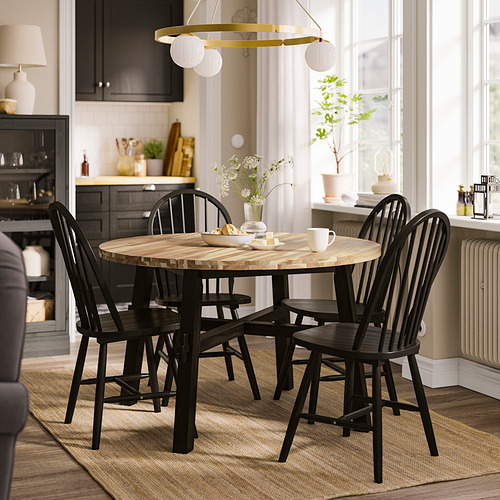 SKOGSTA, mesa con 4 sillas. 2 de 5 open dialog