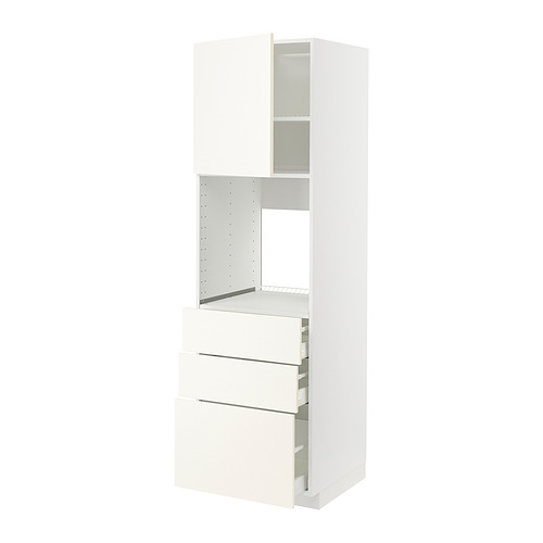 Un mueble de cocina METOD blanco con cajones y estantes. Tiene un diseño moderno y minimalista con una combinación de almacenamiento abierto y cerrado.