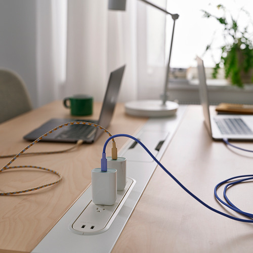 SJÖSS, cargador USB+1 puerto de 65W. 2 de 5 open dialog