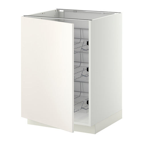 Un armario bajo METOD blanco de ikea con múltiples estantes de alambre y una puerta reversible.