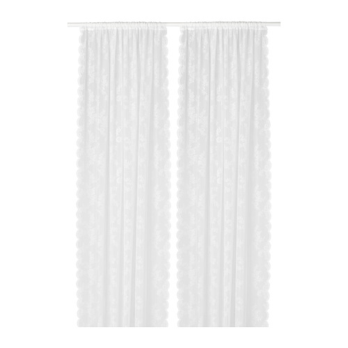 Paneles de cortina tipo encaje blanco con estampado floral, transparentes, que cuelgan rectos.