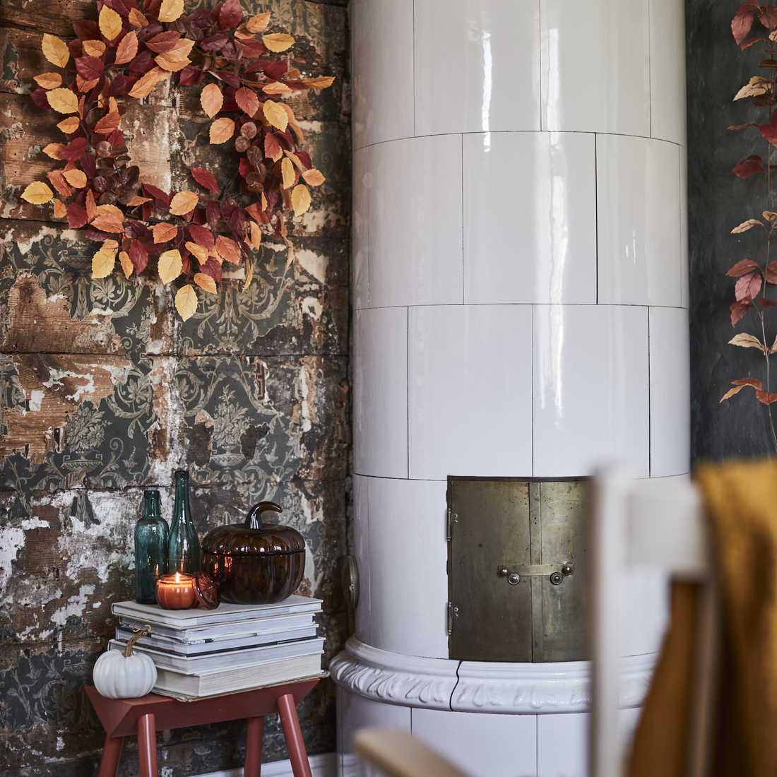 HÖSTAGILLE, scented candle in glass. 4 of 5 open dialog