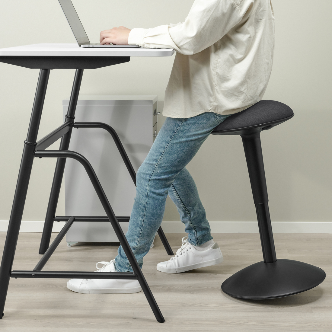 GLADHÖJDEN, desk sit/stand. 4 of 9 open dialog