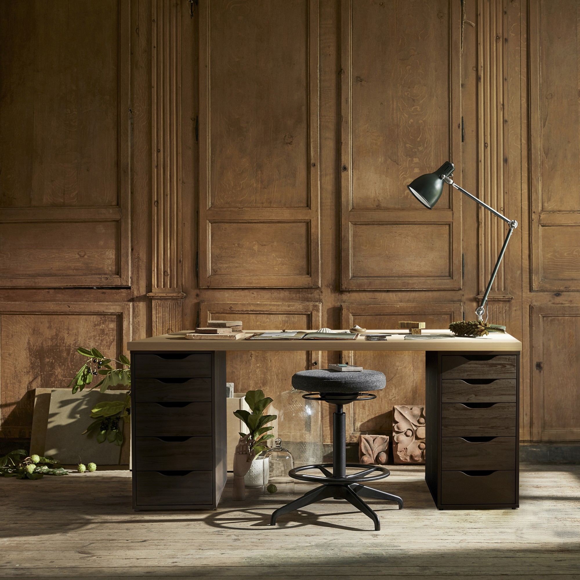 LAGKAPTEN / ALEX, desk. 2 of 6 open dialog