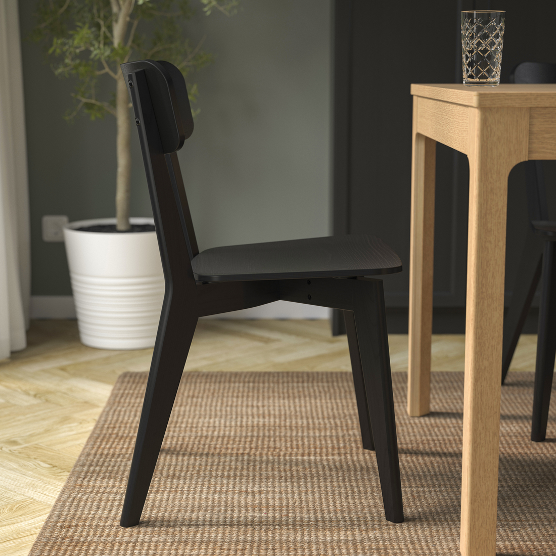 LISABO, silla. 2 de 10 open dialog