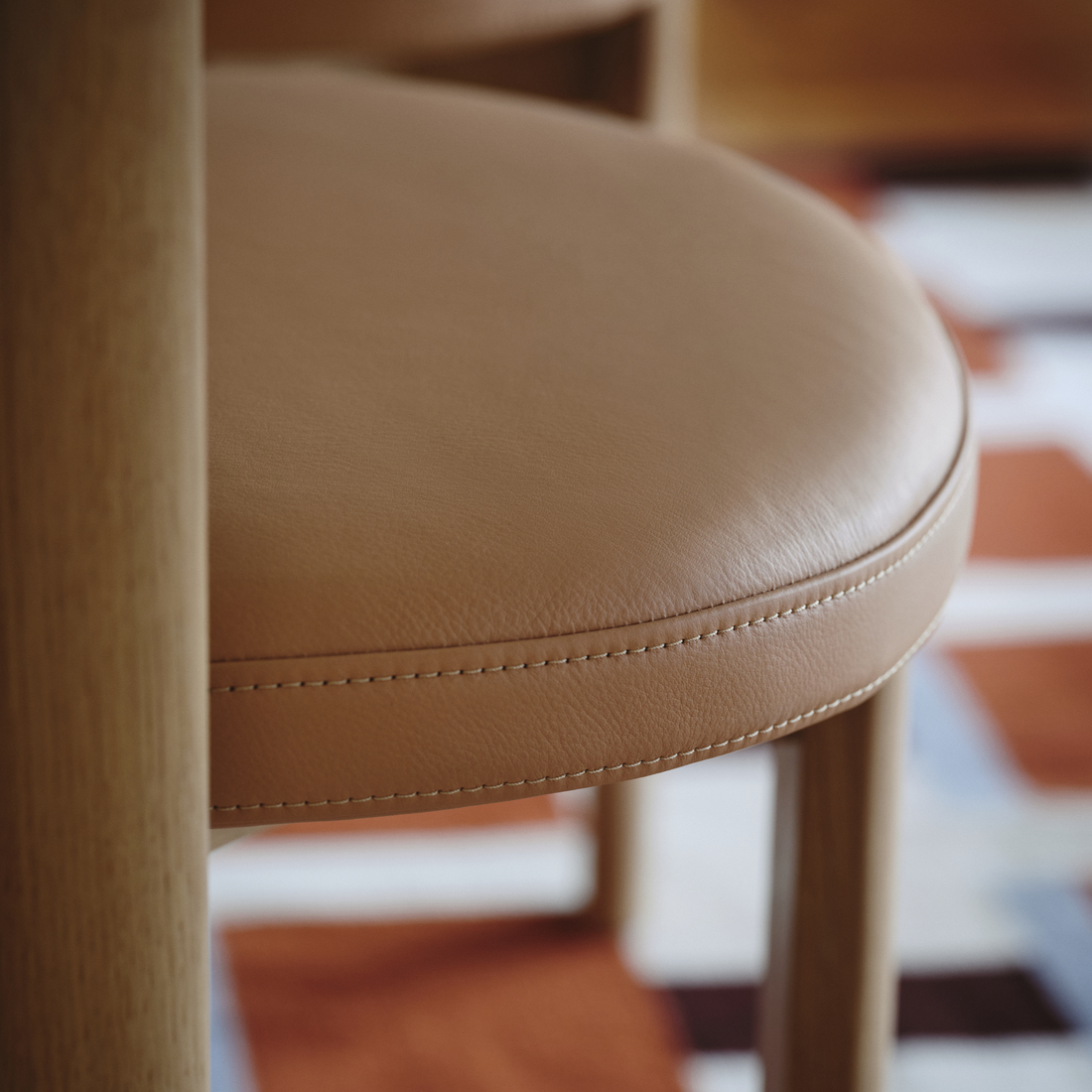 STOCKHOLM 2025, round dining table and 4 chairs. 6 of 8 open dialog