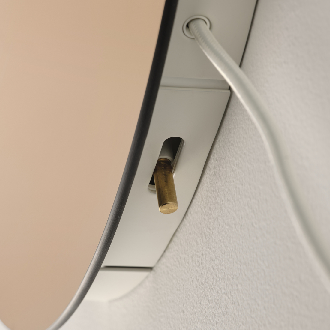 VARMBLIXT, LED wall/mirror lamp 150lm 2700K. 6 of 6 open dialog