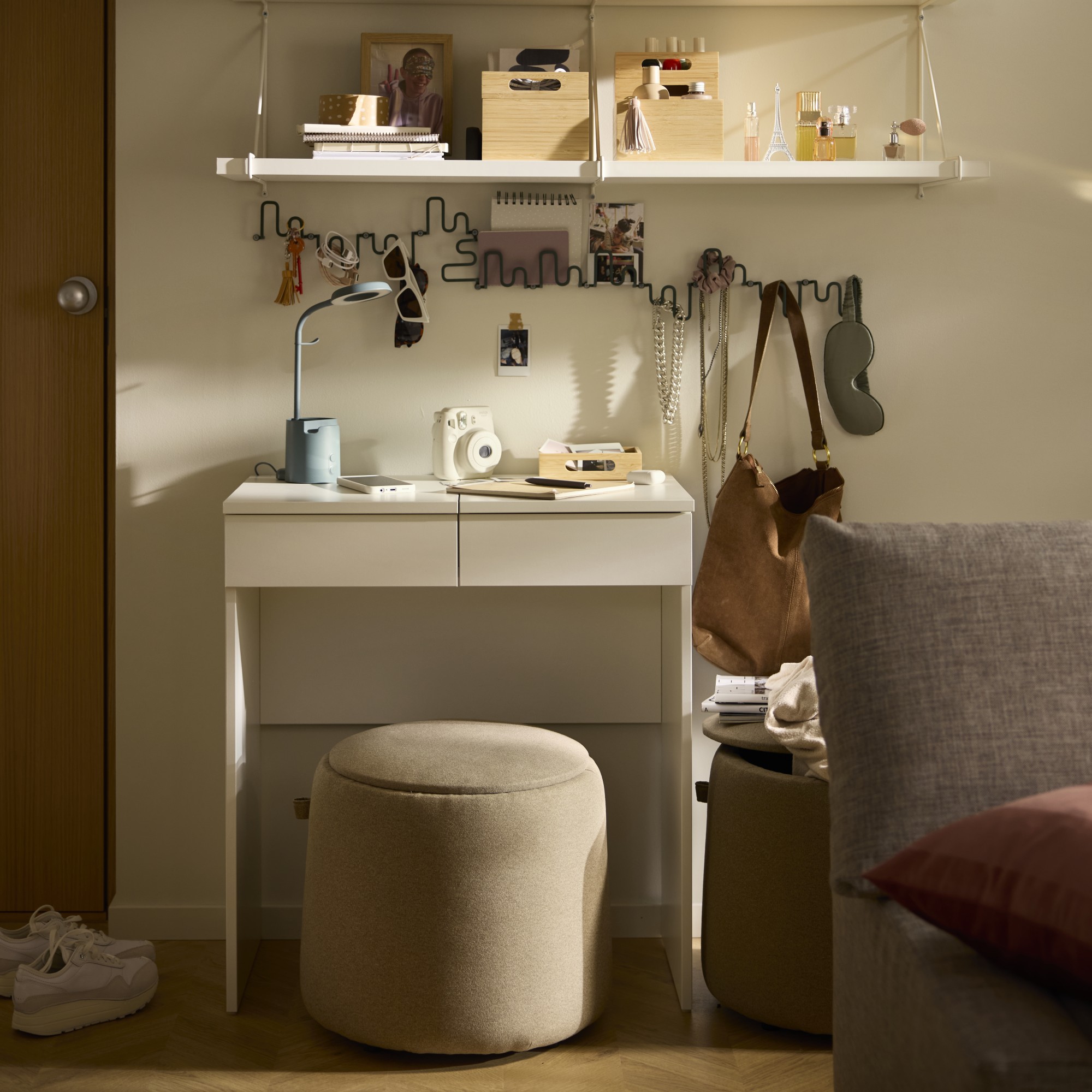 BRIMNES, tocador. 3 de 5 open dialog