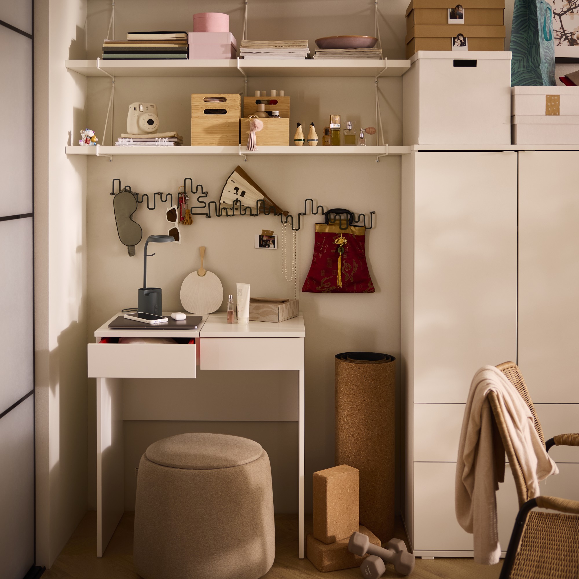 BRIMNES, tocador. 4 de 5 open dialog