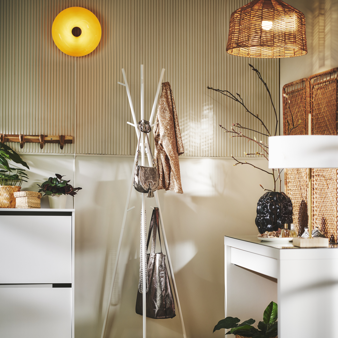 EKRAR, hat and coat stand. 2 of 3 open dialog