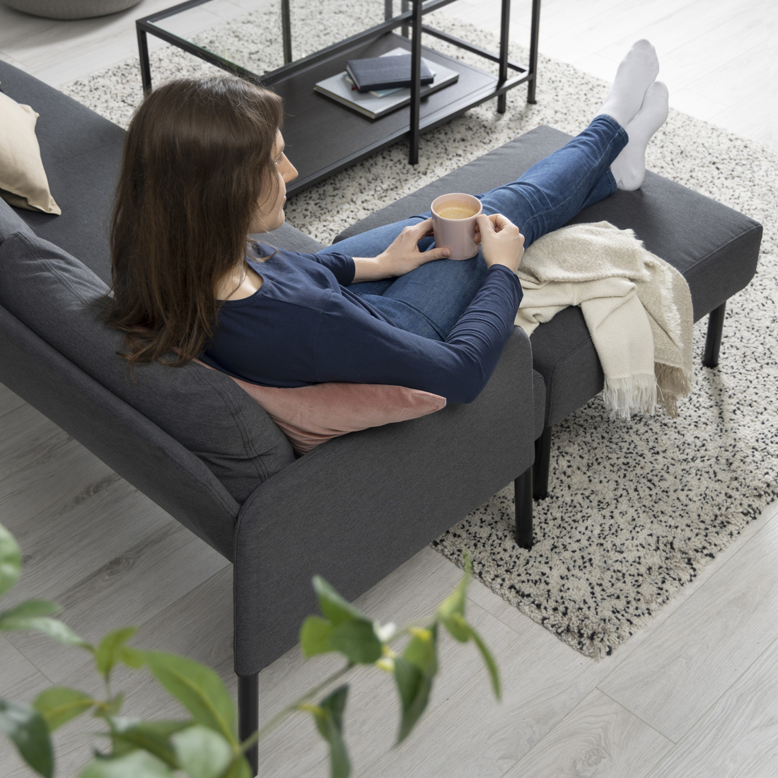 GLOSTAD, 2-seat sofa with chaise longue. 5 of 8 open dialog