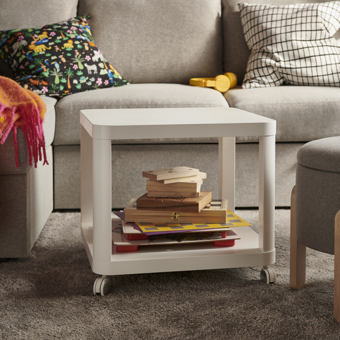 STOENSE, rug, low pile. 6 of 7 open dialog