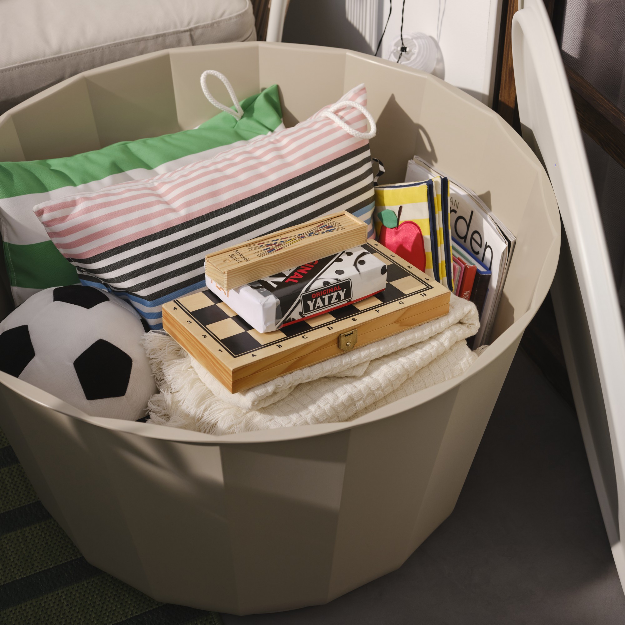 LÅGASKÄR, coffee table, outdoor. 3 of 5 open dialog