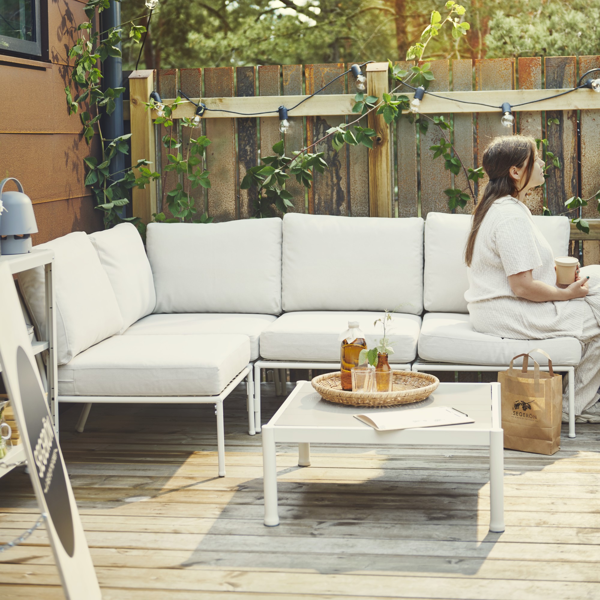 SEGERÖN, coffee table, outdoor. 2 of 4 open dialog