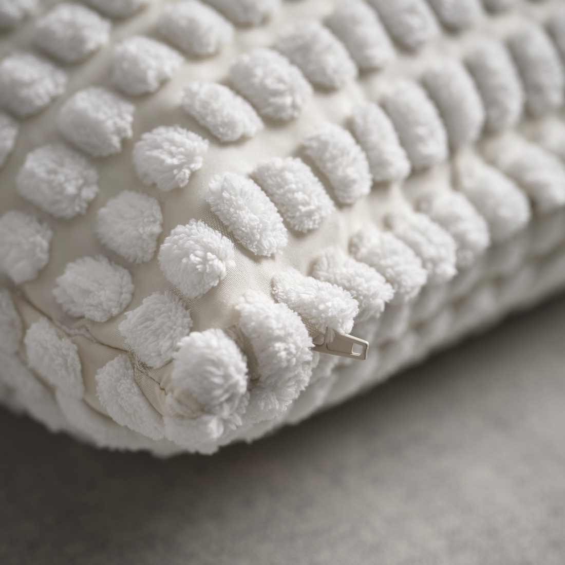 SVARTPOPPEL, funda para cojín. 4 de 4 open dialog