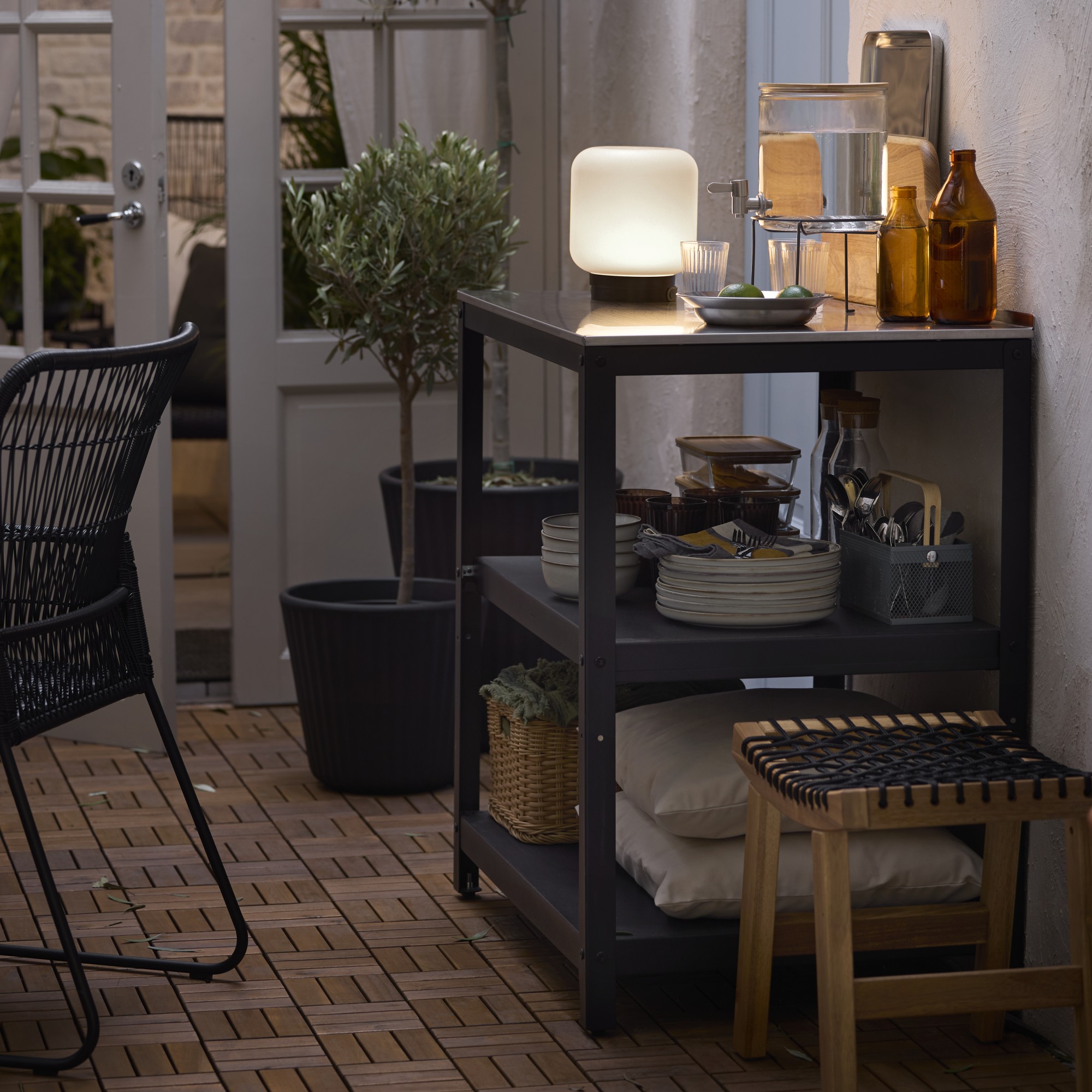 GRILLSKÄR, estantería banco de trabajo. 3 de 5 open dialog