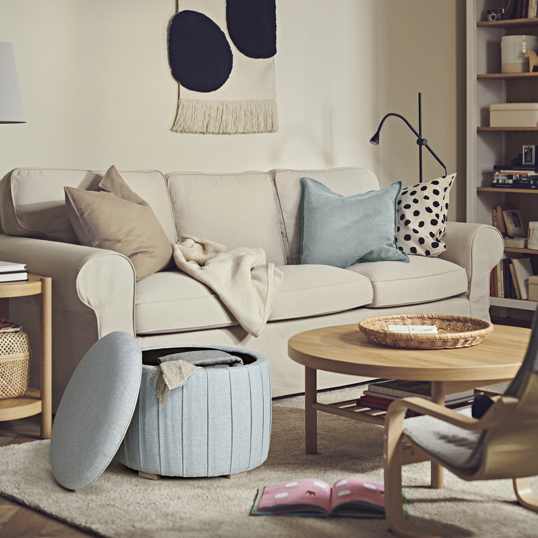 ÅTERLÖGA, pouffe with storage. 4 of 5 open dialog