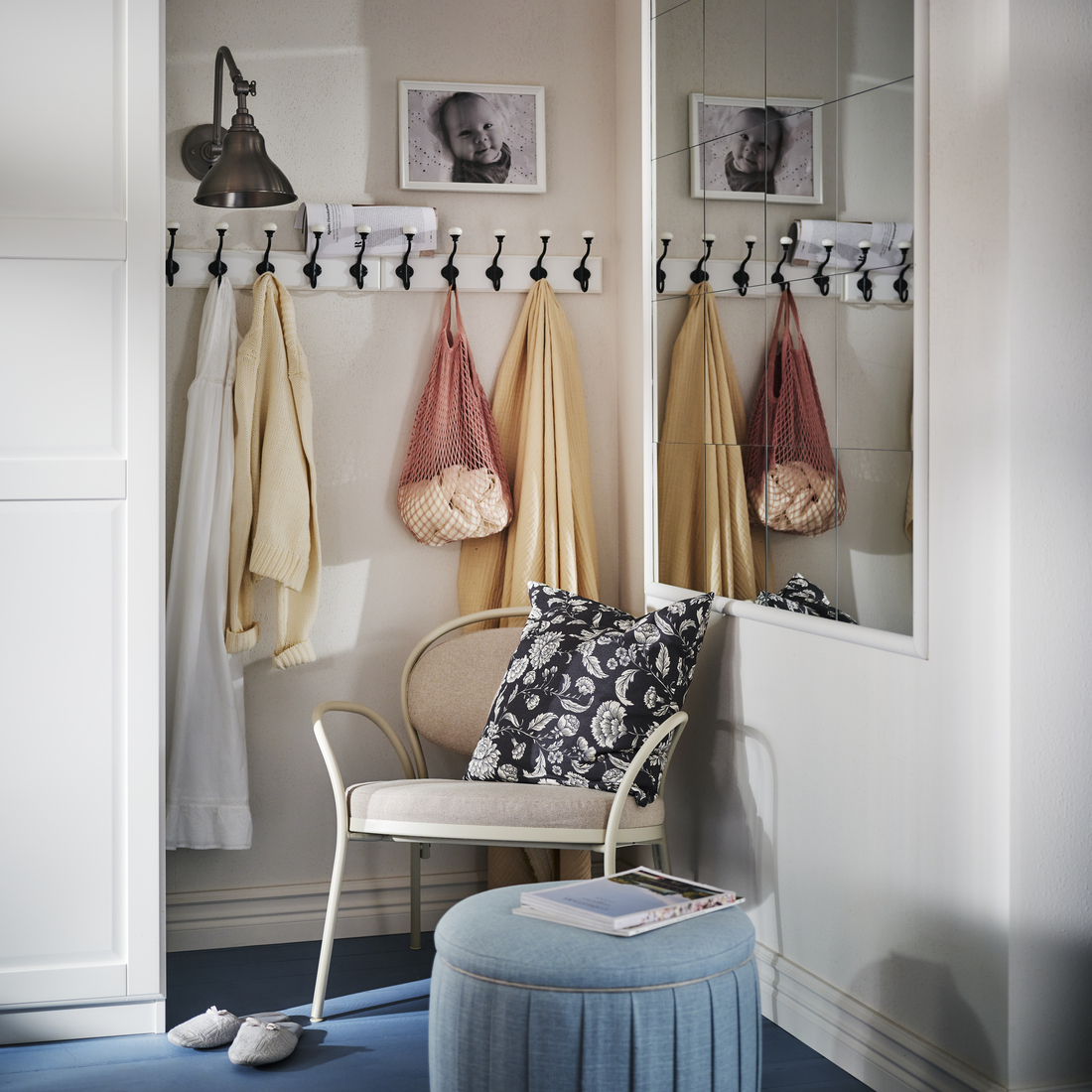 ÅTERLÖGA, pouffe with storage. 5 of 5 open dialog