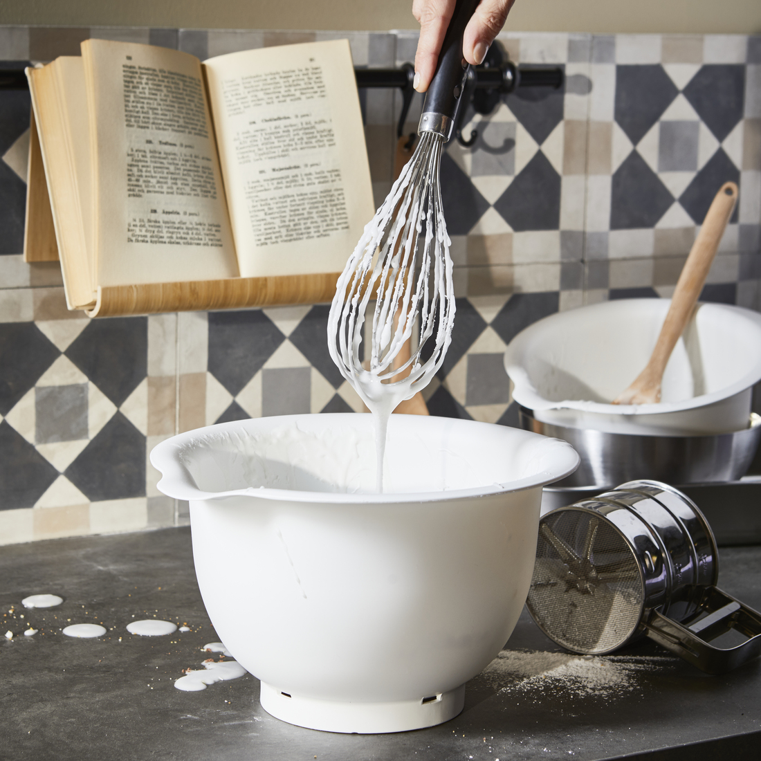 VISPAD, mixing bowl, set of 2. 5 of 5 open dialog