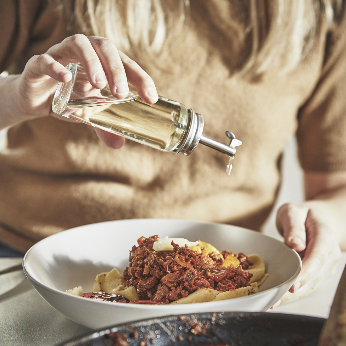 CITRONHAJ, oil/vinegar bottle. 2 of 7 open dialog