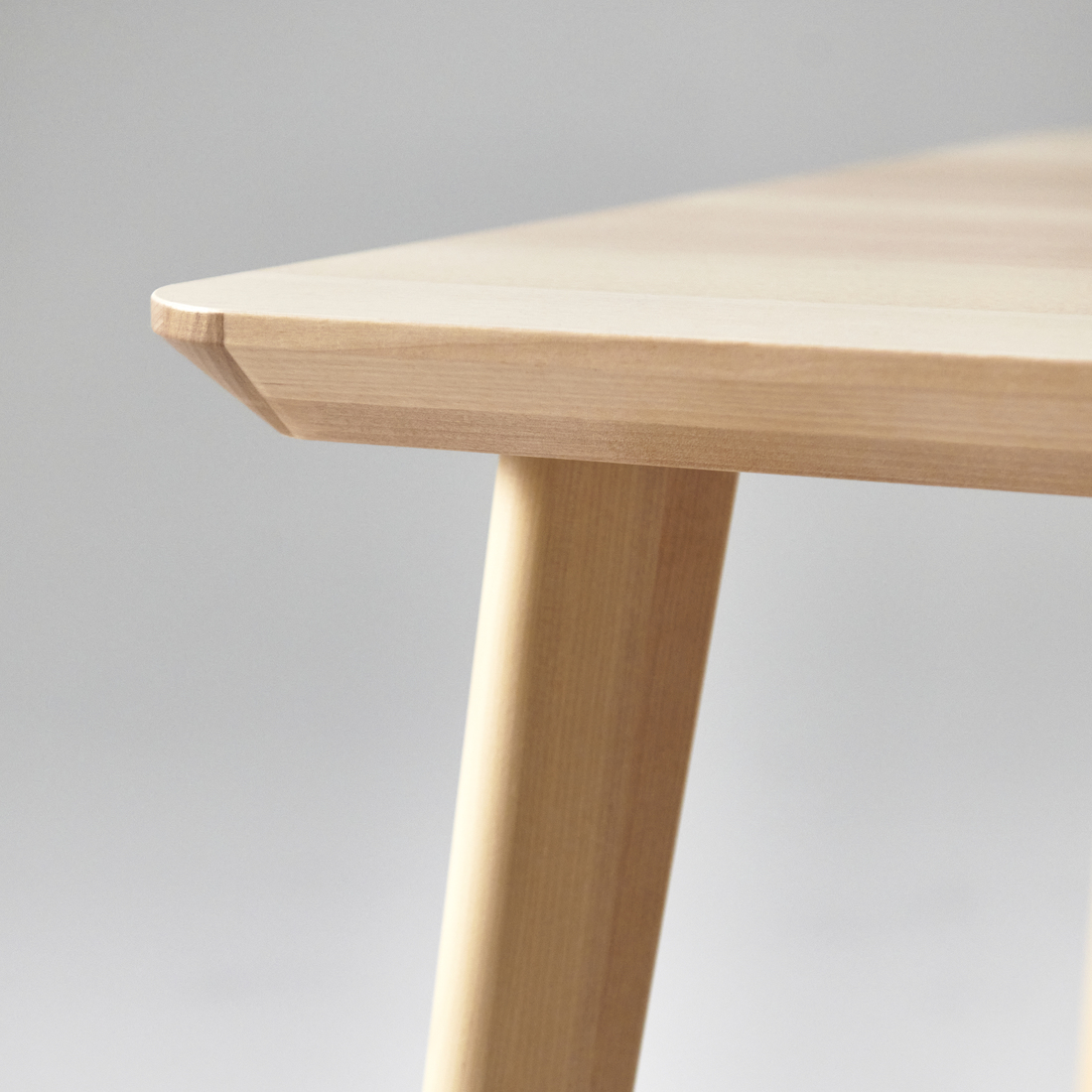 LISABO / HÖGVED, mesa con 4 sillas. 4 de 7 open dialog