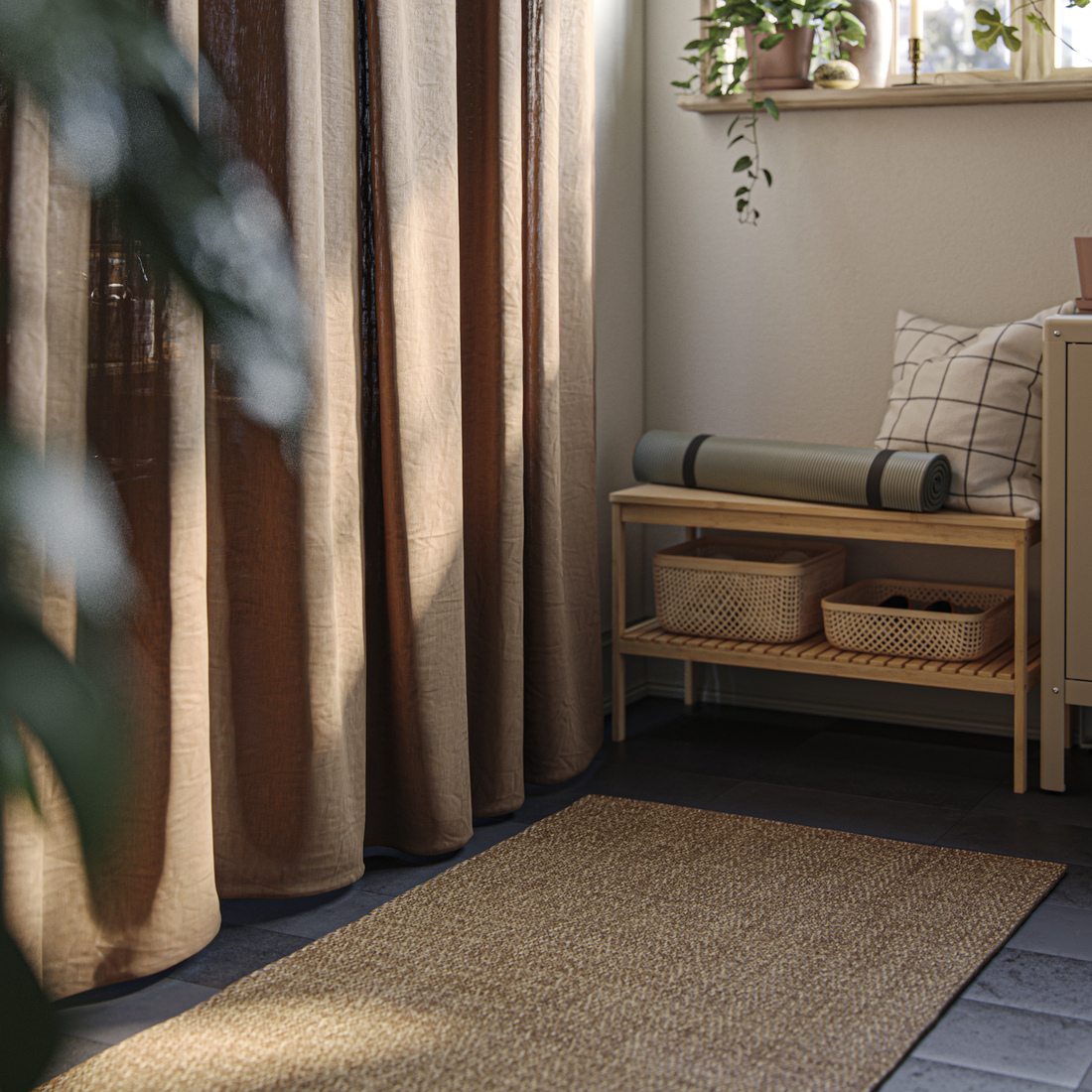 LYDERSHOLM, alfombra, interior/exterior. 2 de 5 open dialog