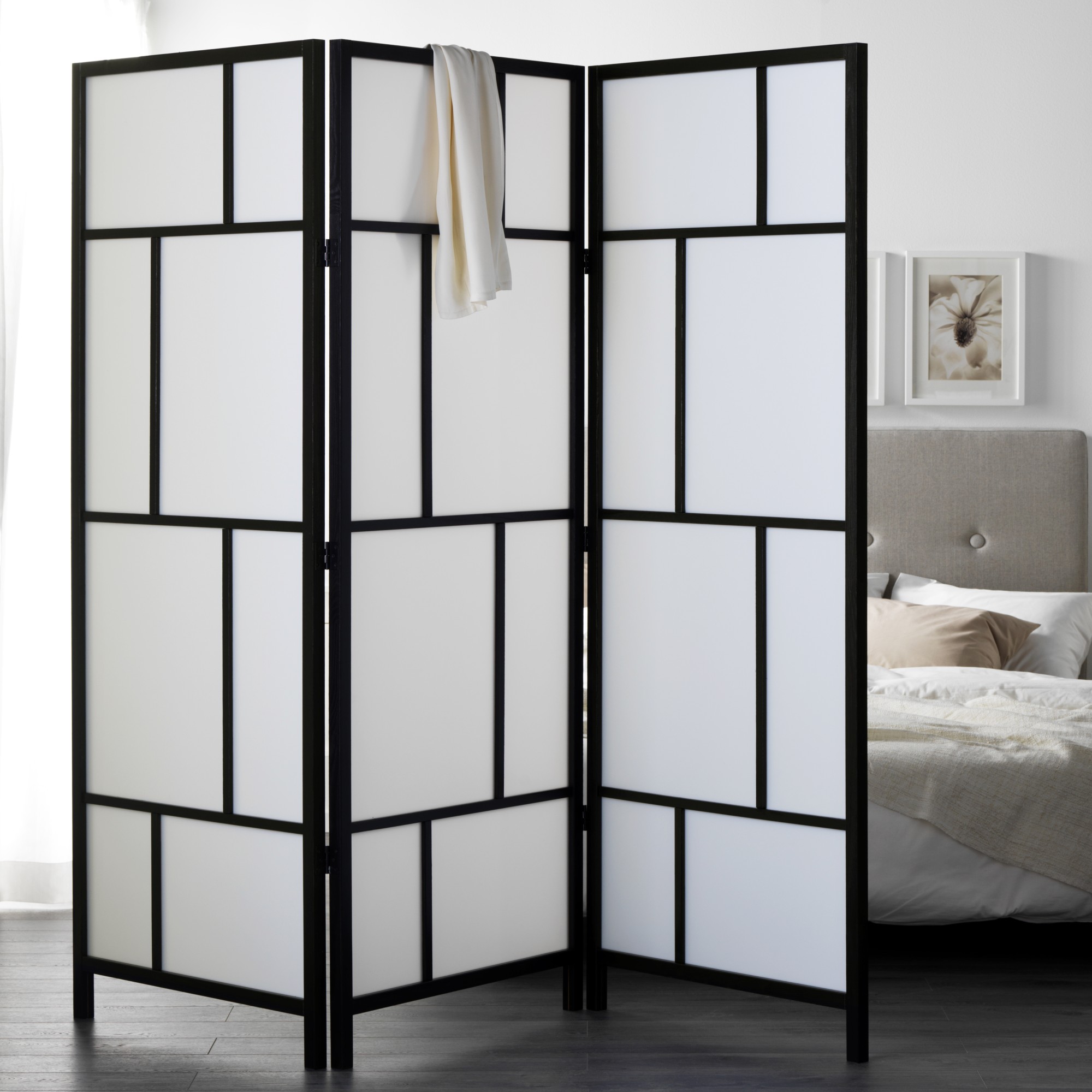 RISÖR, room divider. 4 of 5 open dialog