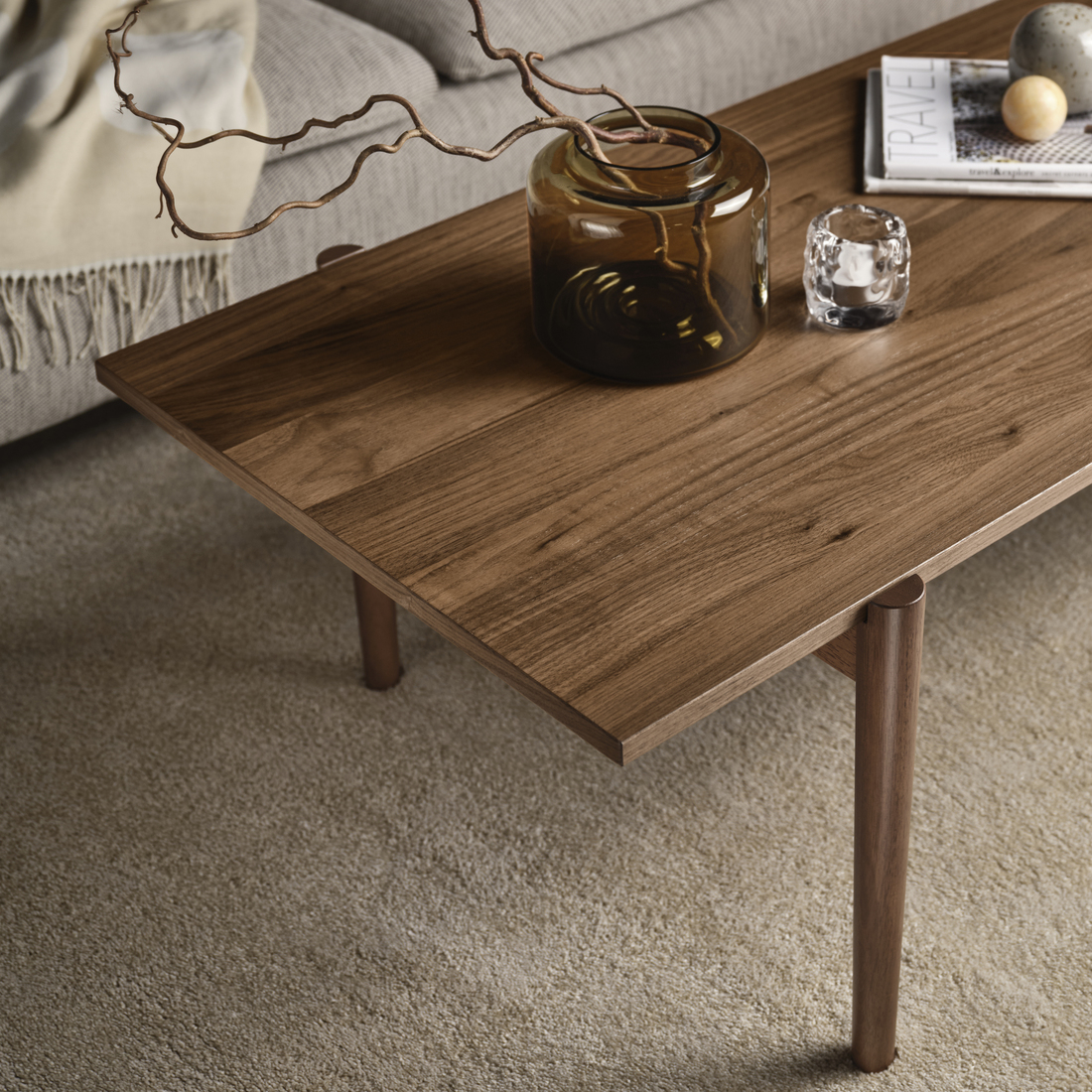 UGGLERUM, coffee table. 2 of 3 open dialog